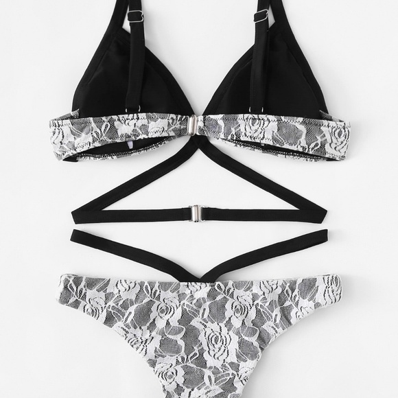 Last one L!!! Sexy black and white lace bikini set - Picture 2 of 4